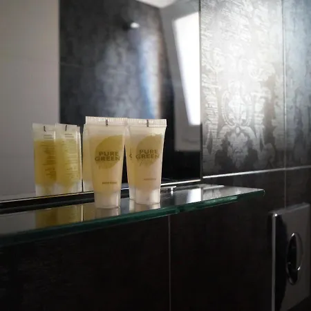 Maria - Blougoura Hotel